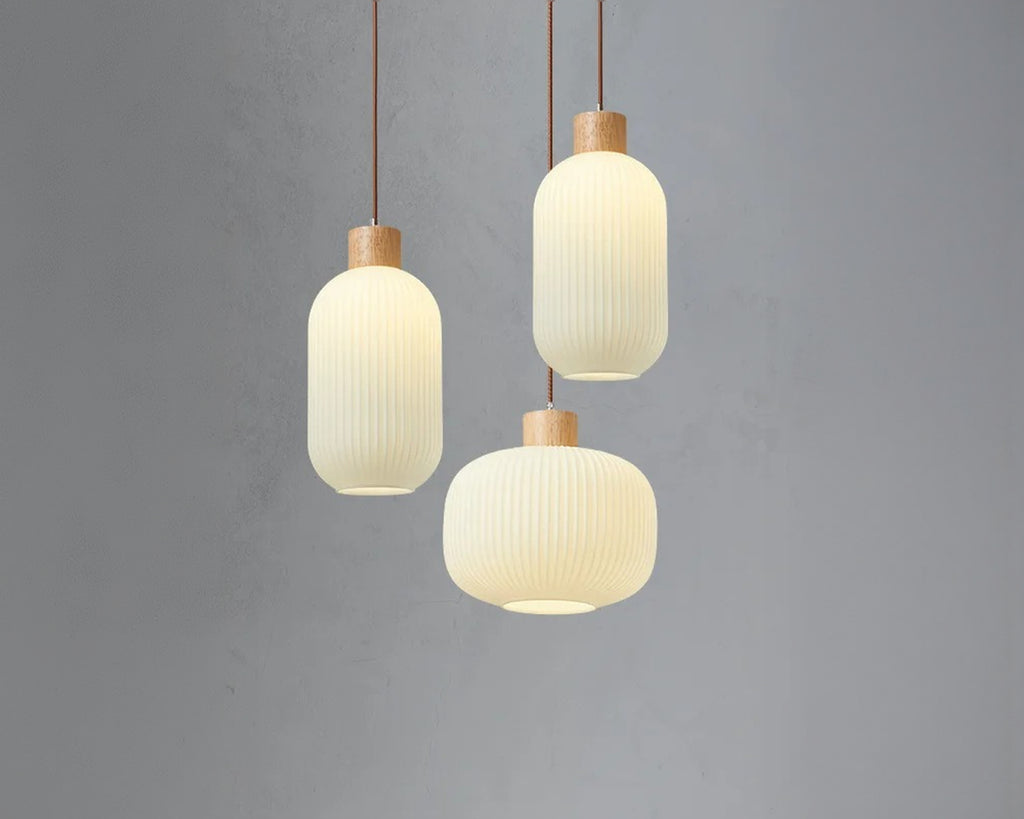 Lustre japonais en bois et verre strié