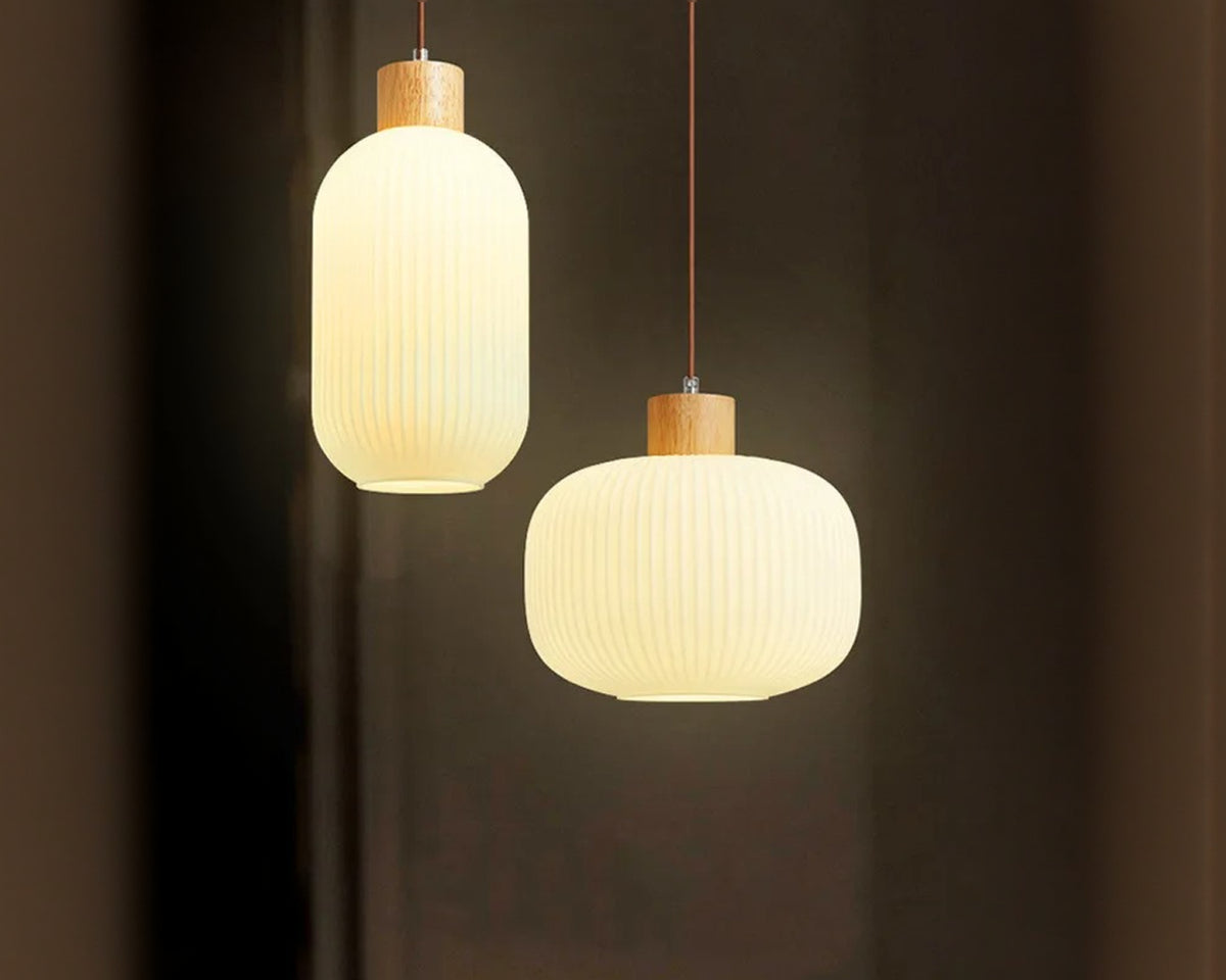 Lustre japonais en bois et verre strié, vue 3