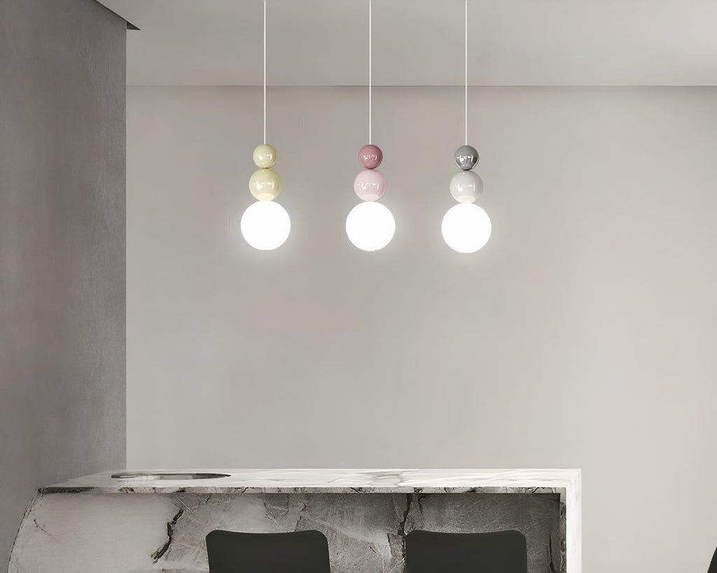 Lustre cuisine à trois boules colorées style nordique, vue 2