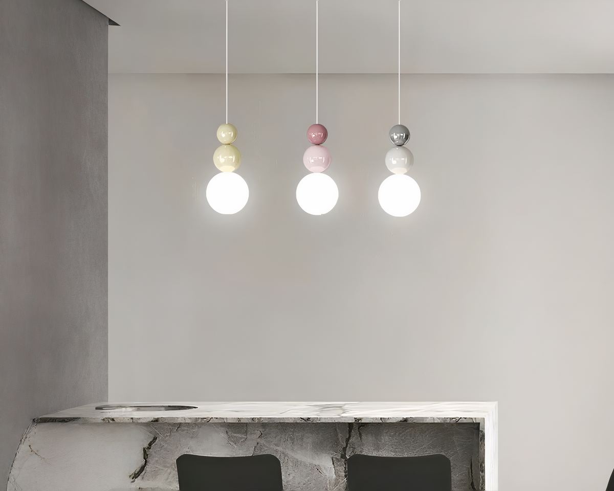 Lustre cuisine à trois boules colorées style nordique, vue 2