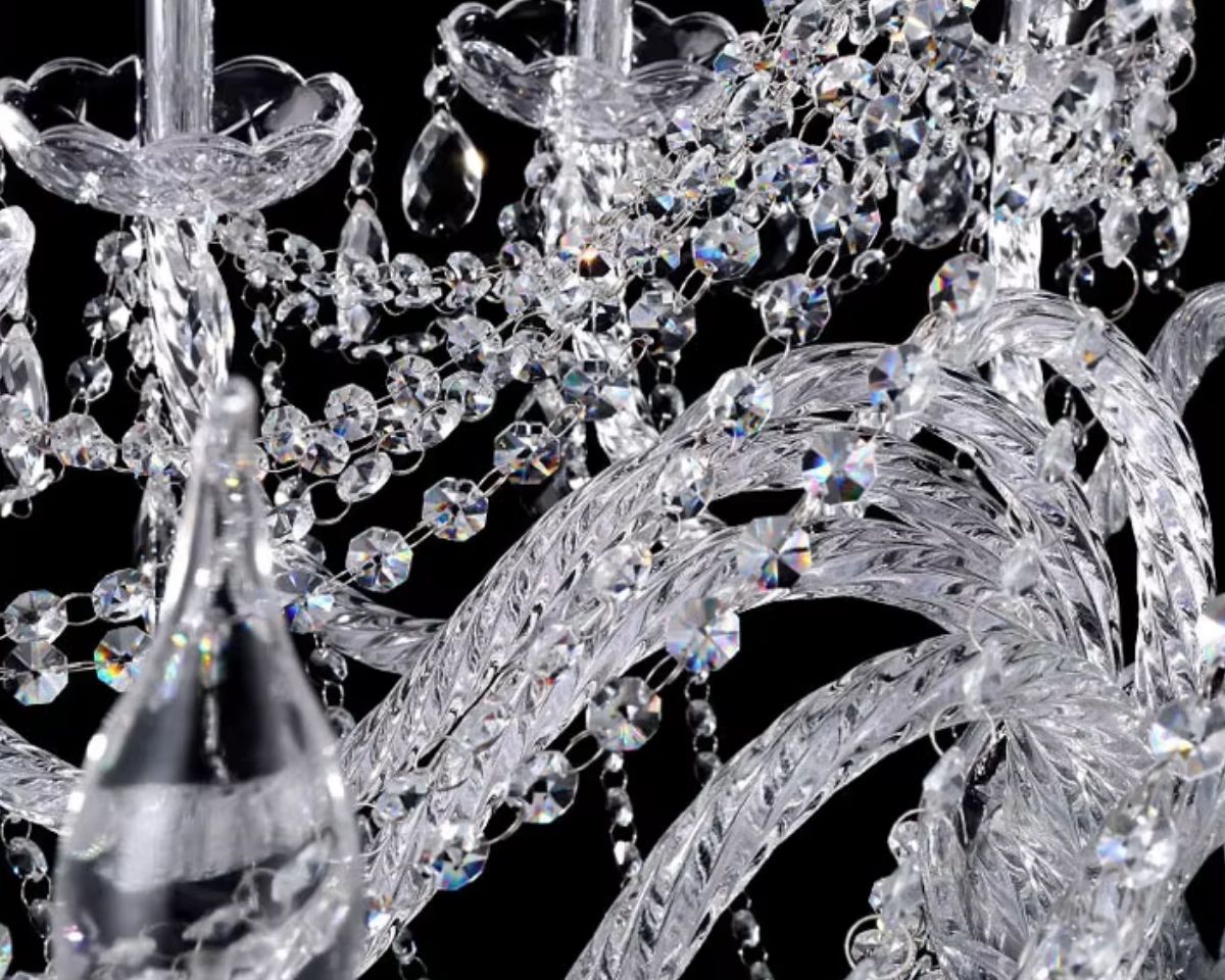 Lustre cristal baroque à six ou huit bougeoirs, vue 4
