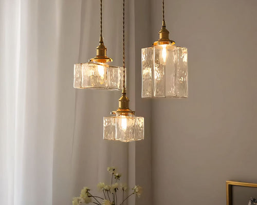 Lustre art déco cube en verre texturé et laiton