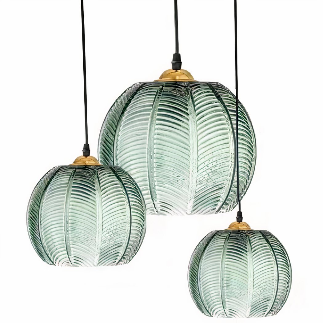 Lustre boule en verre nervuré vert jungle