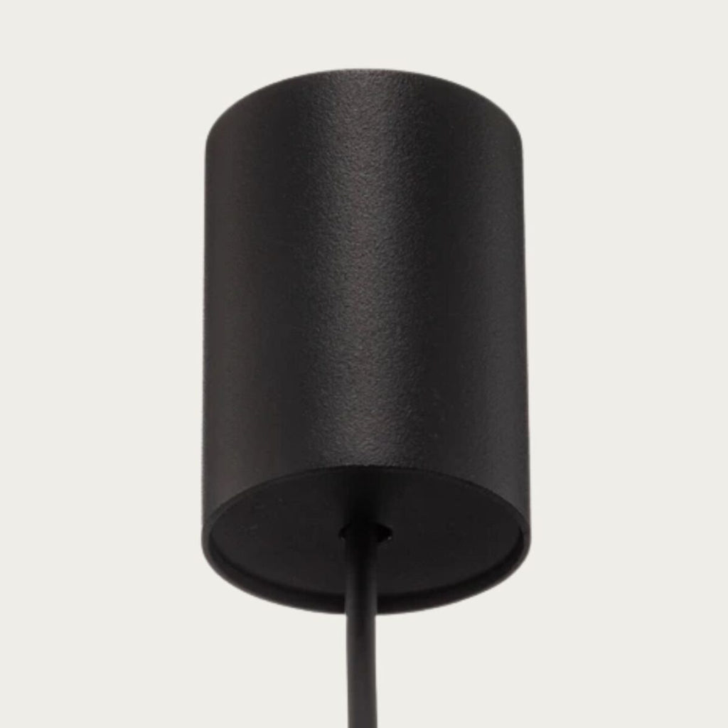 Lustre escalier tube vertical noir en aluminium, vue 8