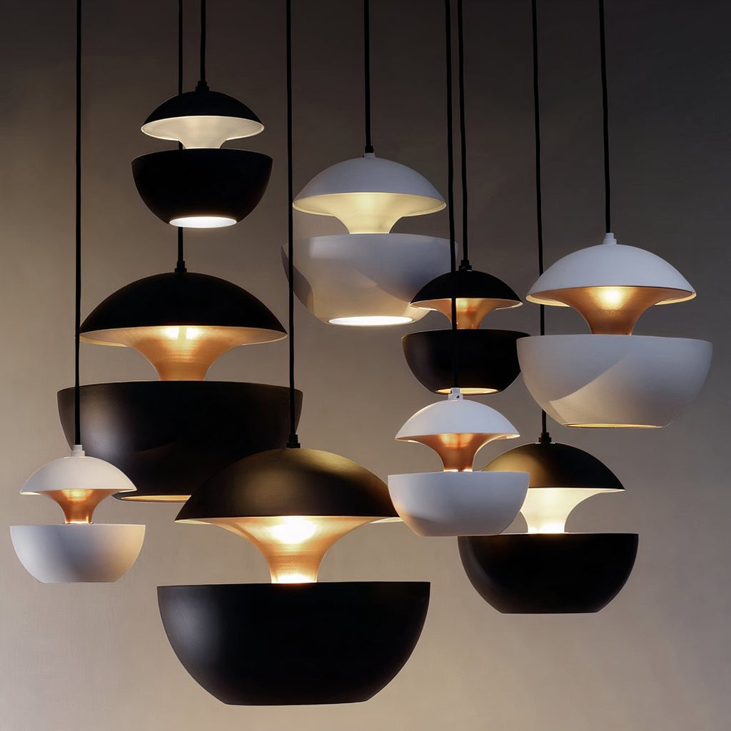 Lustre boule noir à l'intérieur doré, vue 3