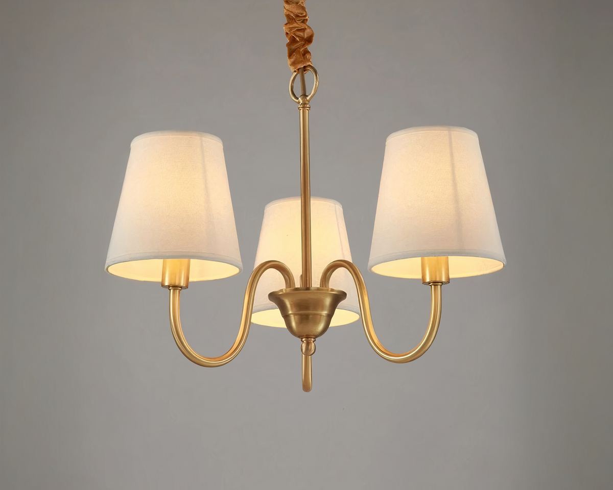 Lustre ancien en cuivre à abat-jours en tissu beige, vue 5
