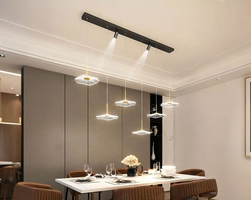 Lustre design à fleurs acryliques suspendues et spots