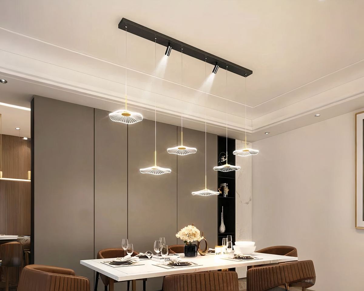 Lustre design à fleurs acryliques suspendues et spots