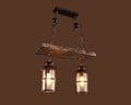 Lustre 3 suspensions rustique à lanternes sur planche de bois, vue 5
