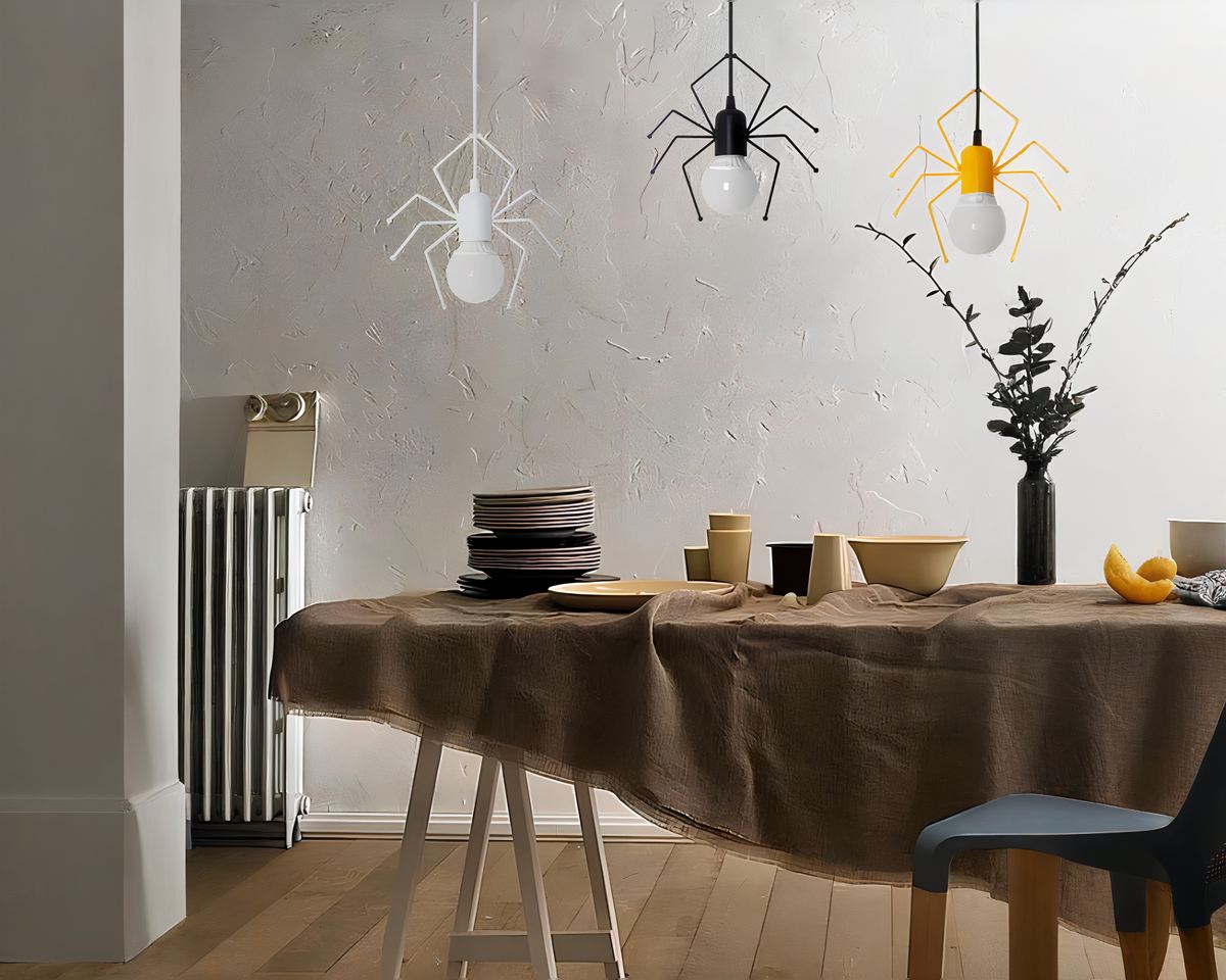 Lustre noir araignée en métal au design insolite
