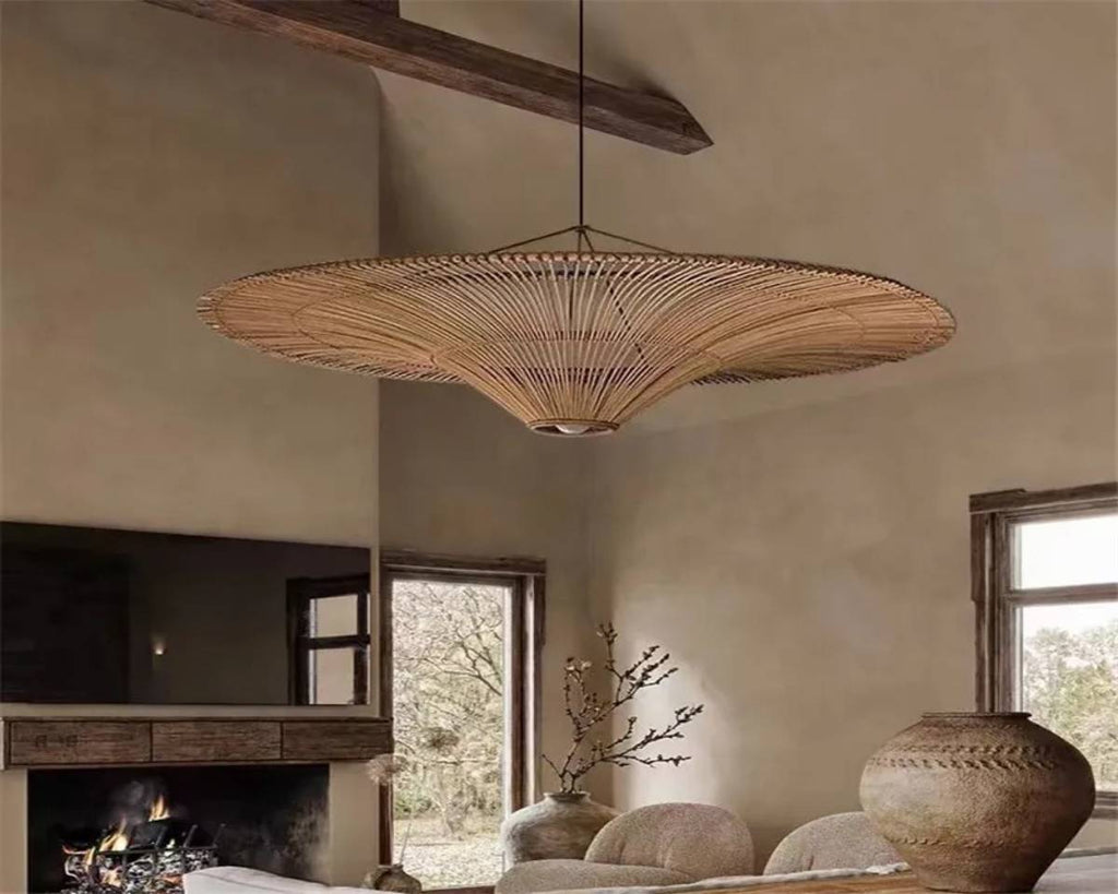 Lustre Bali chapeau de paille en rotin ajouré