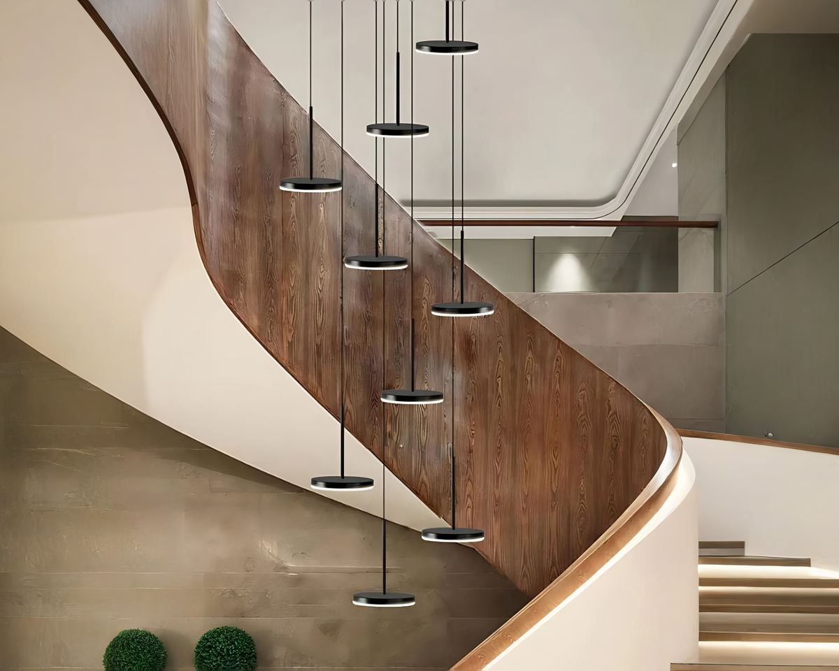 Lustre escalier grappe de spots ronds noirs LED, vue 4