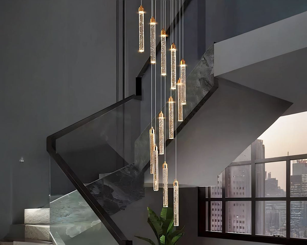 Lustre cristal d'escalier à suspensions réglables