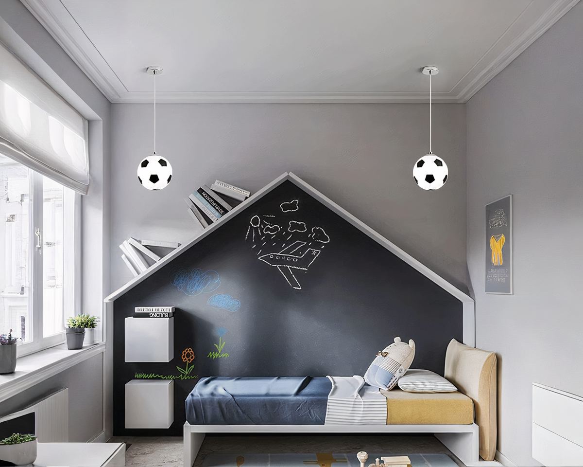 Lustre chambre ballon de football en verre et métal