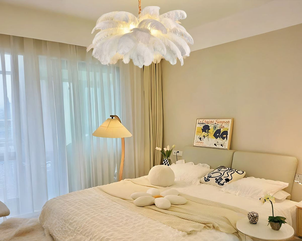 Lustre chambre cocooning en plumes d'autruche, vue 4
