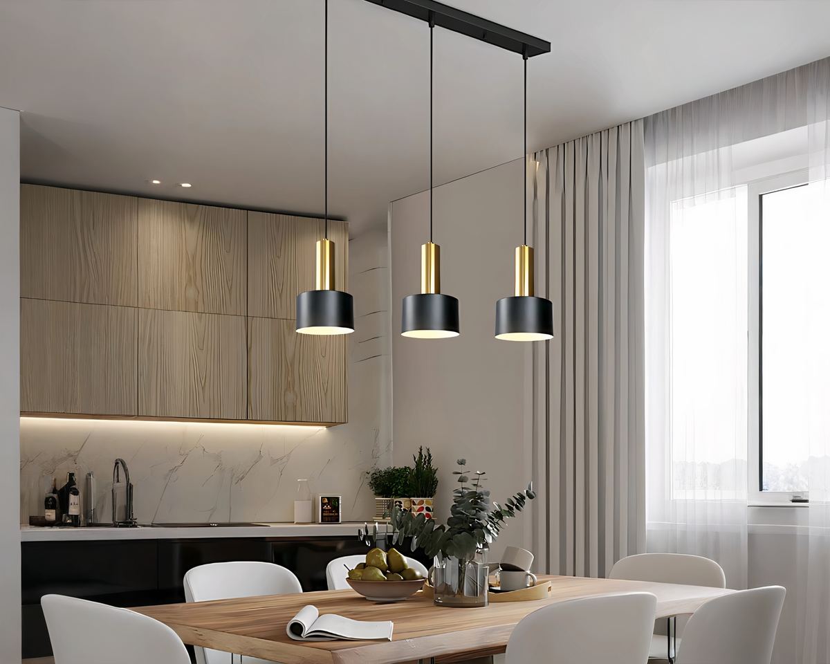 Lustre cuisine petite suspension noire et dorée