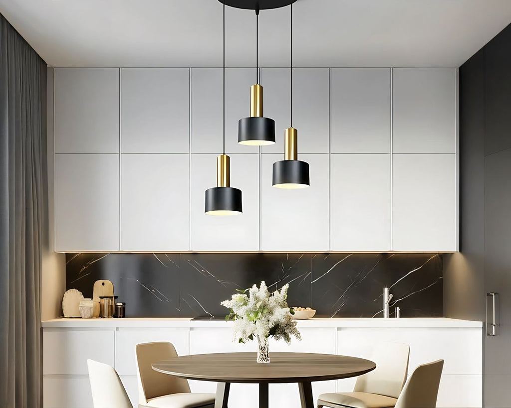 Lustre cuisine petite suspension noire et dorée, vue 4