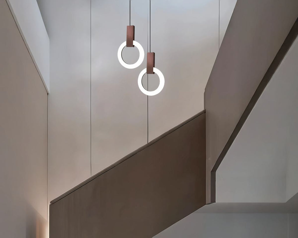 Lustre escalier à deux anneaux lumineux superposés, vue 2
