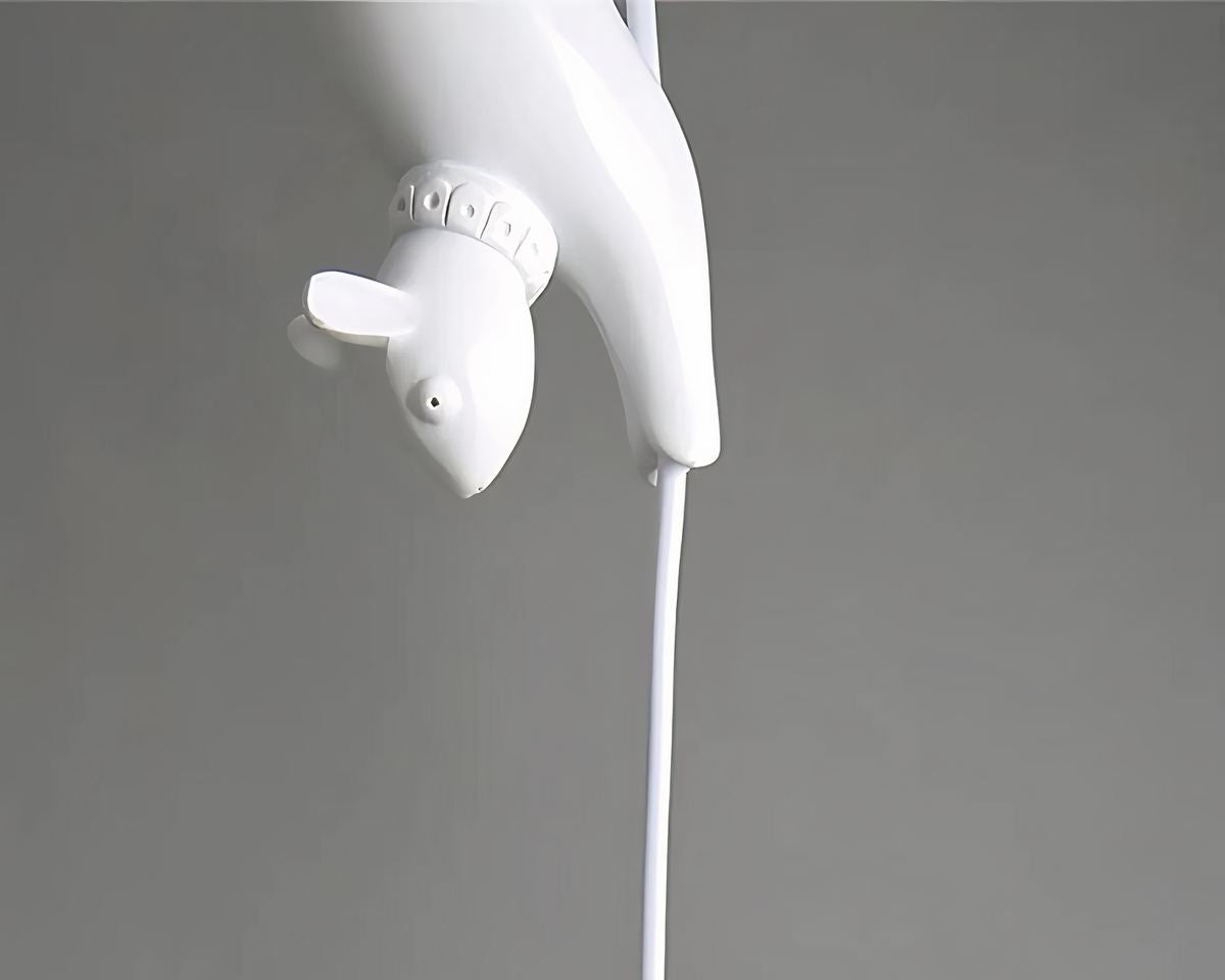 Lustre chambre bébé écureuil suspendu en résine, vue 5