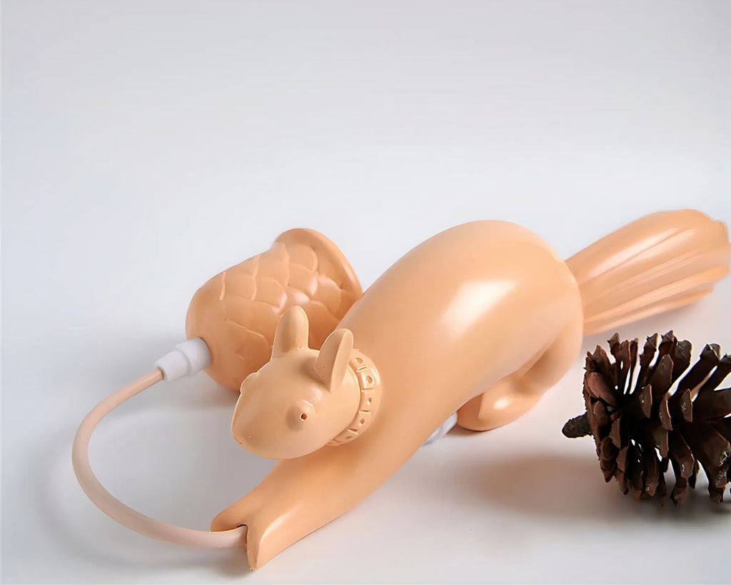 Lustre chambre bébé écureuil suspendu en résine, vue 8