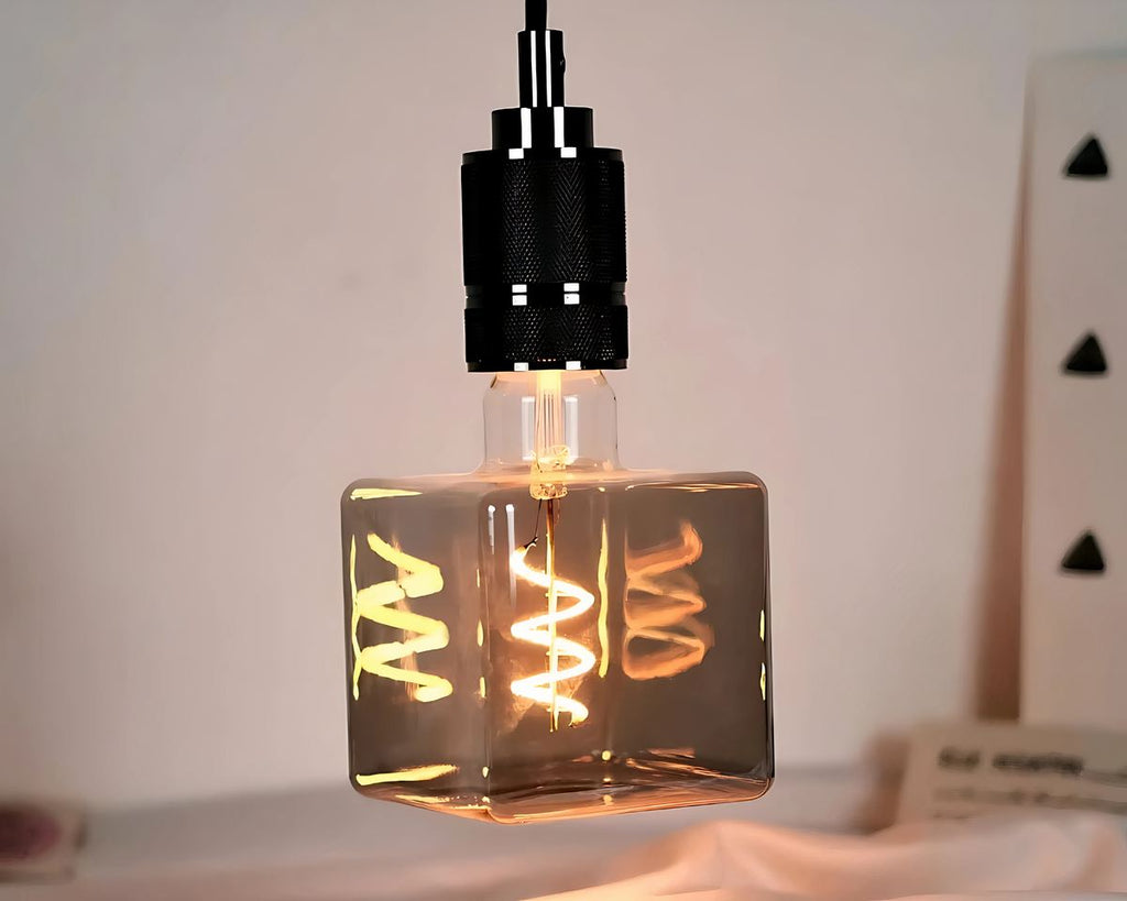 Lustre design ampoule géante carrée à filament, vue 4