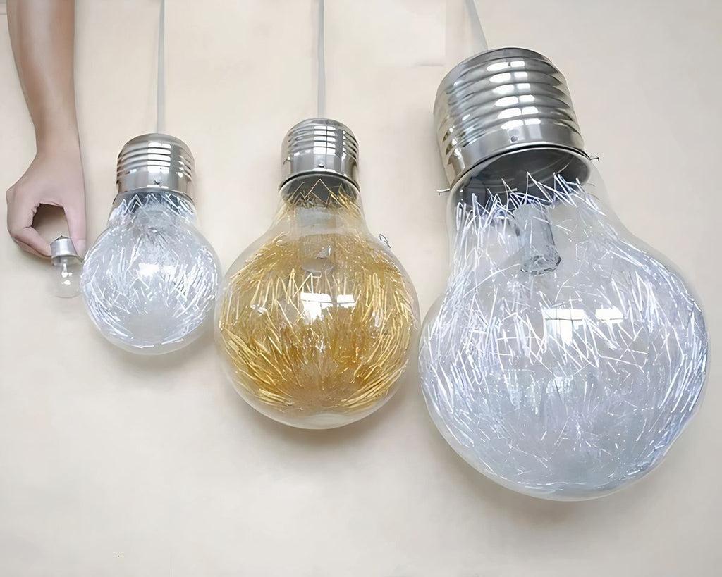 Lustre ampoule géante à reflets dorés ou argentés