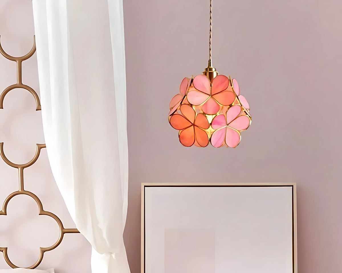Lustre salle à manger fleur en verre teinté rose ou vert, vue 2