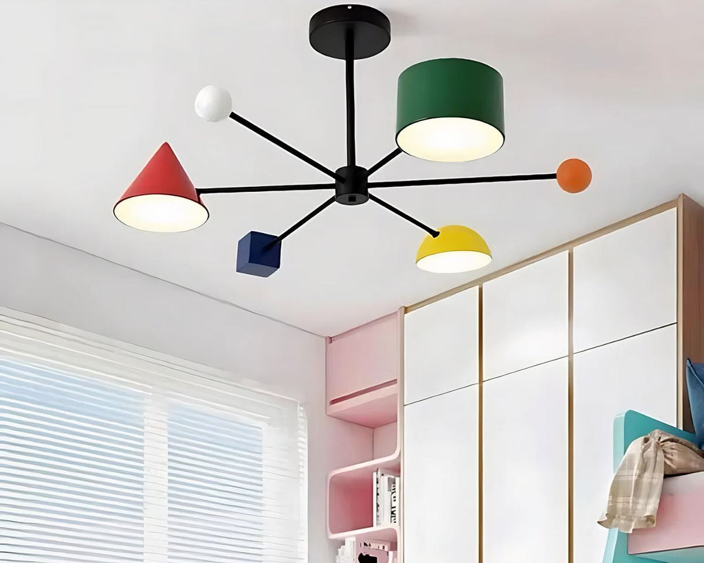 Lustre chambre de bébé aux formes géométriques colorées, vue 4