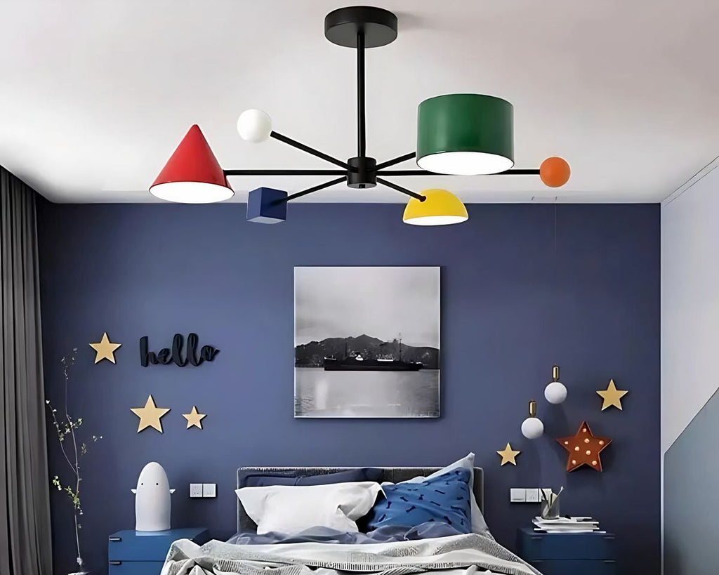 Lustre chambre de bébé aux formes géométriques colorées, vue 6