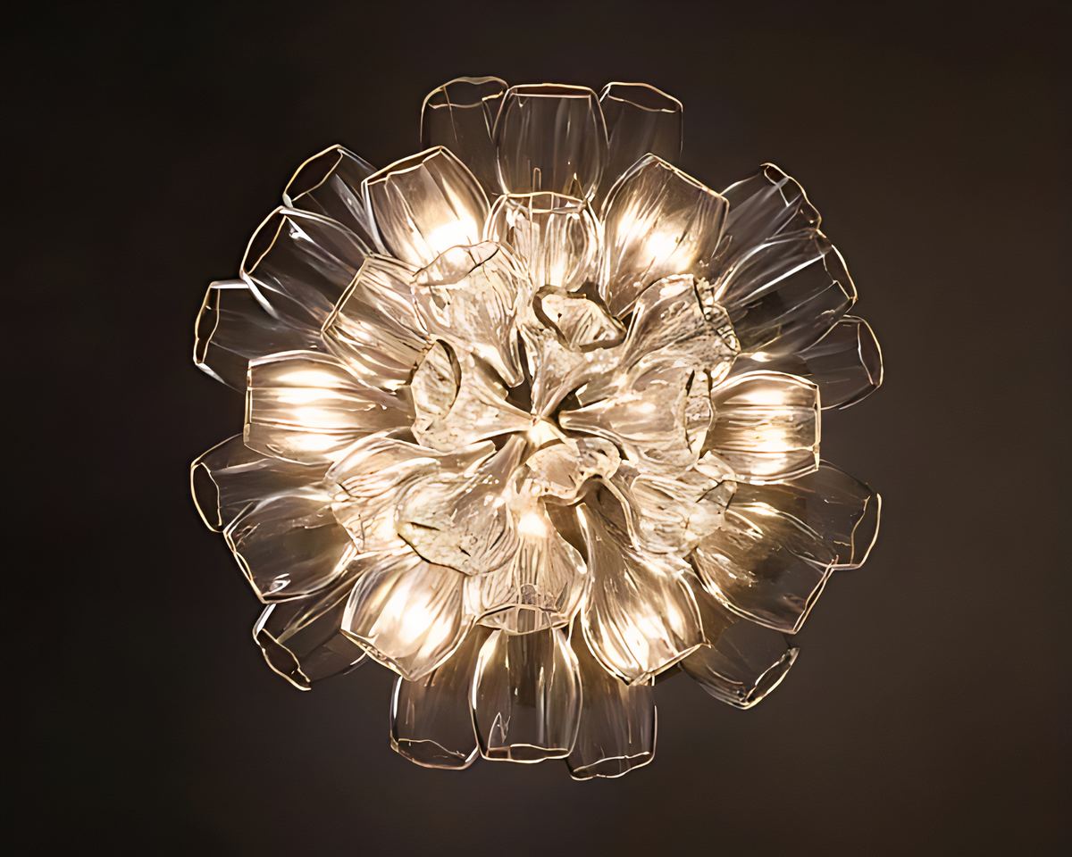 Lustre cristal en cascade de pétales transparents, vue 5