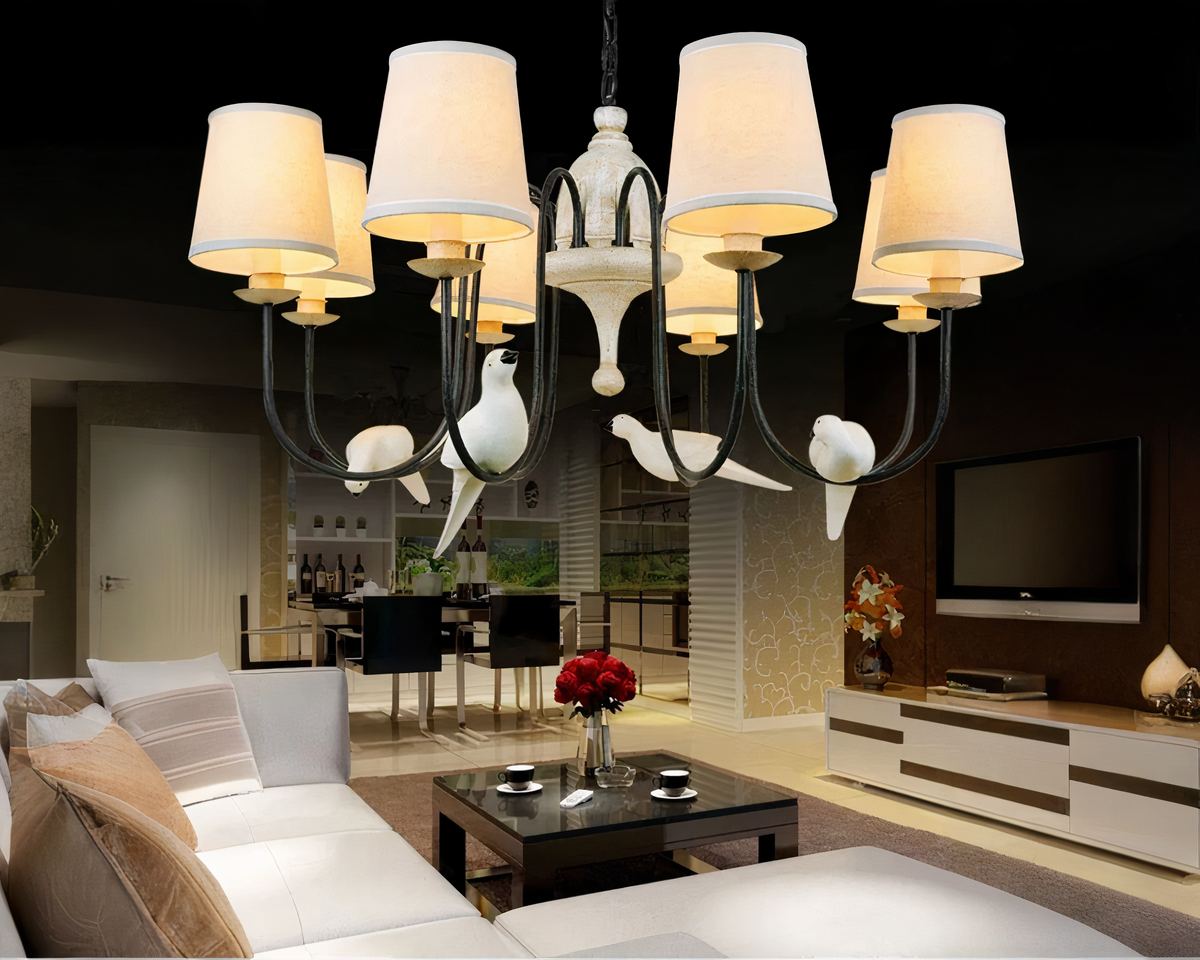 Lustre campagne à abat-jours en tissu et oiseaux perchés