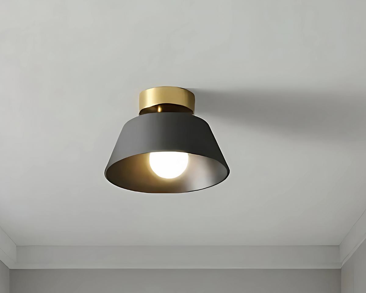 Lustre scandinave conique à touche dorée pour toilettes, vue 5