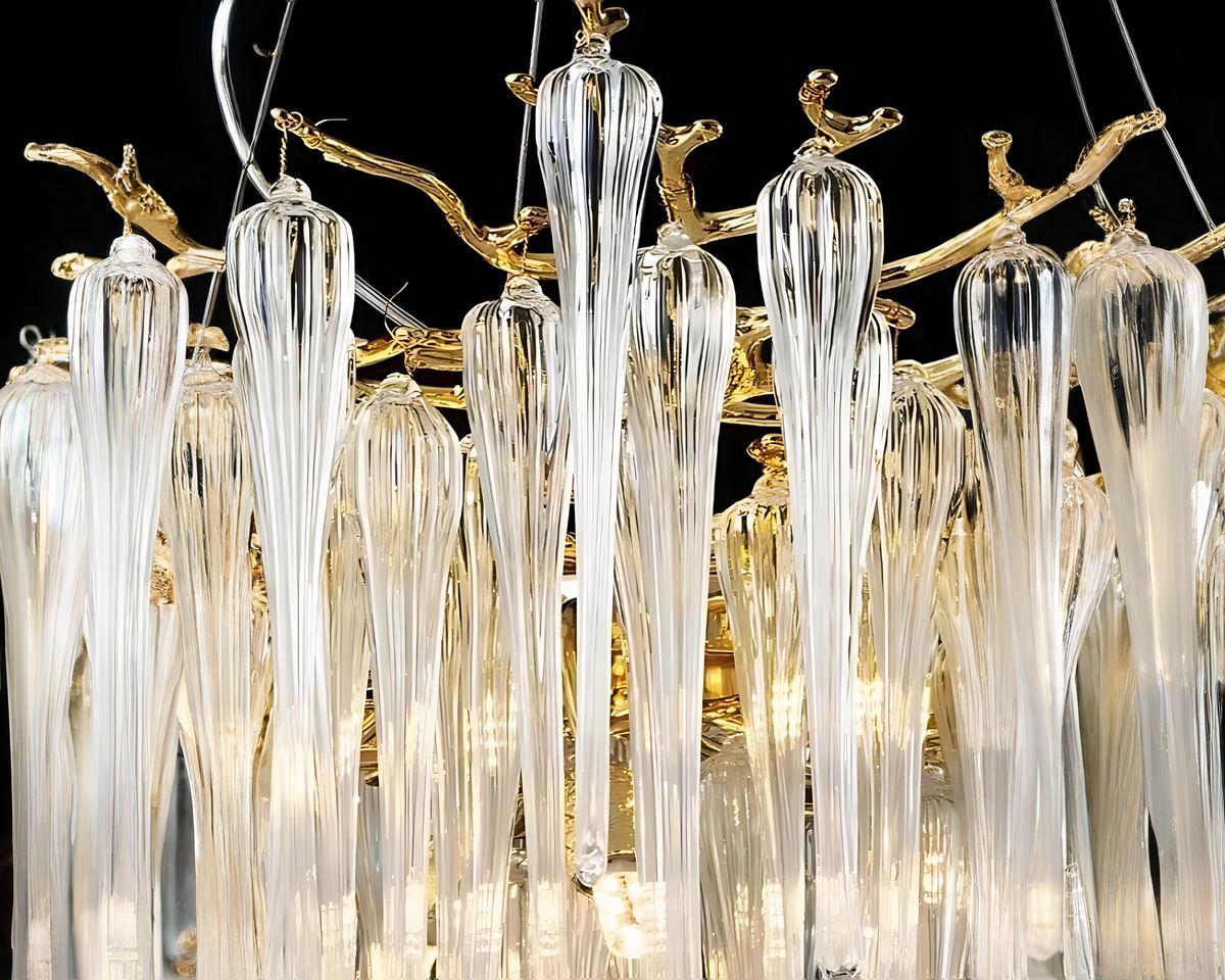 Lustre doré ramure de branches et longues pampilles, vue 3